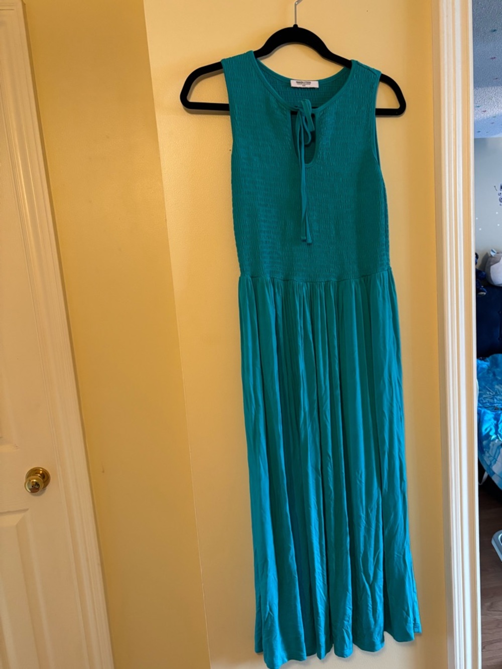 Sleeveless Teal Maxi Dress with Tie Neck